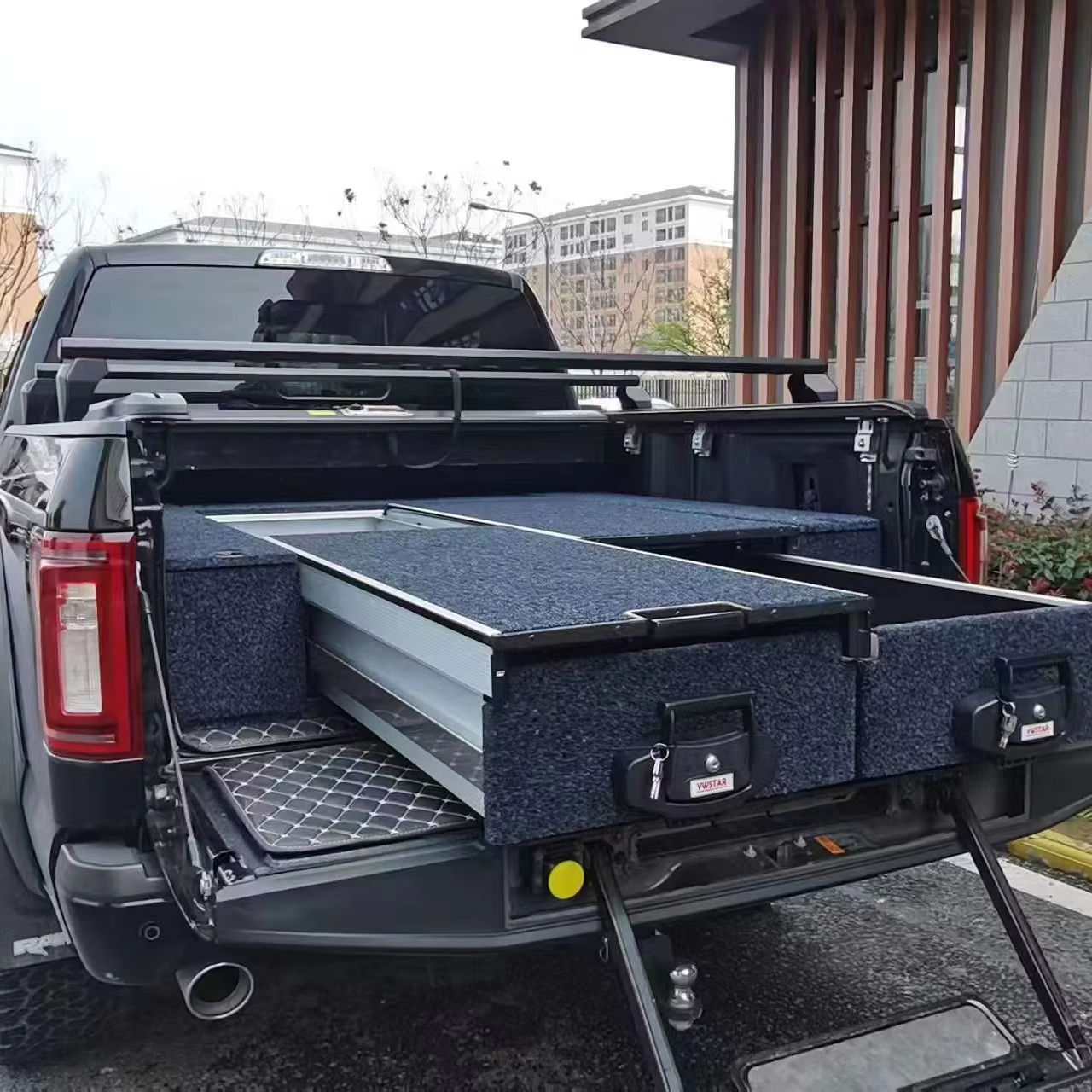 Outdoor Camping Ute - Custom Outdoor Camping Aluminum Slide Out