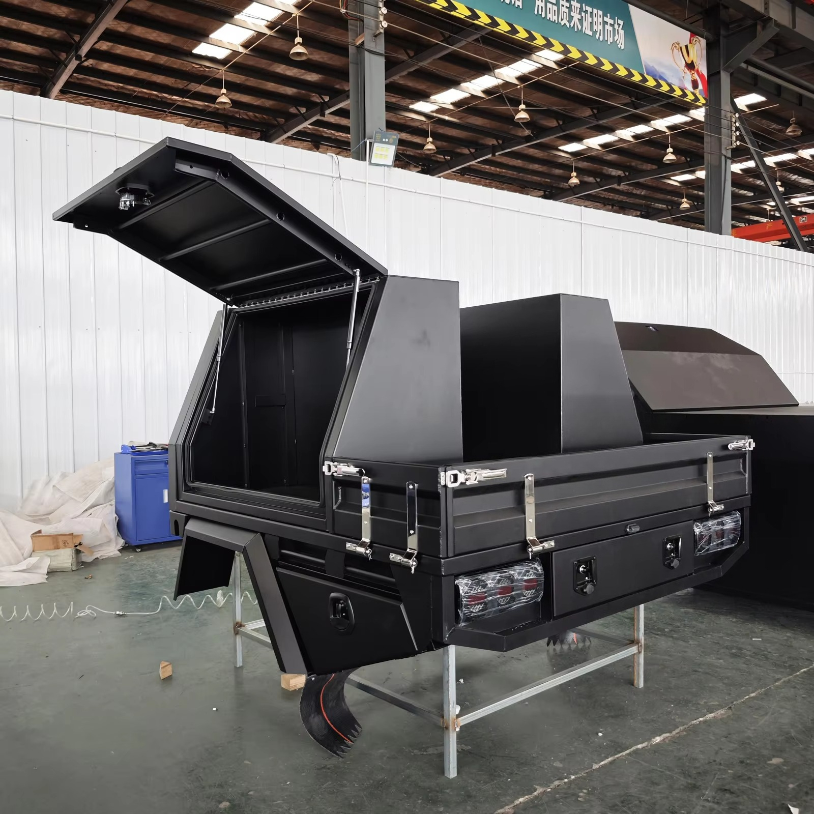 Custom Waterpoof Aluminium Wat - Outdoor Camping Ute review and price